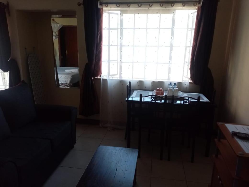 Kim Suites - Mvuli Studio Apartment ナイロビ エクステリア 写真